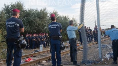 Poliţia ungară recrutează cu sutele ofiţeri pentru paza frontierei cu Serbia