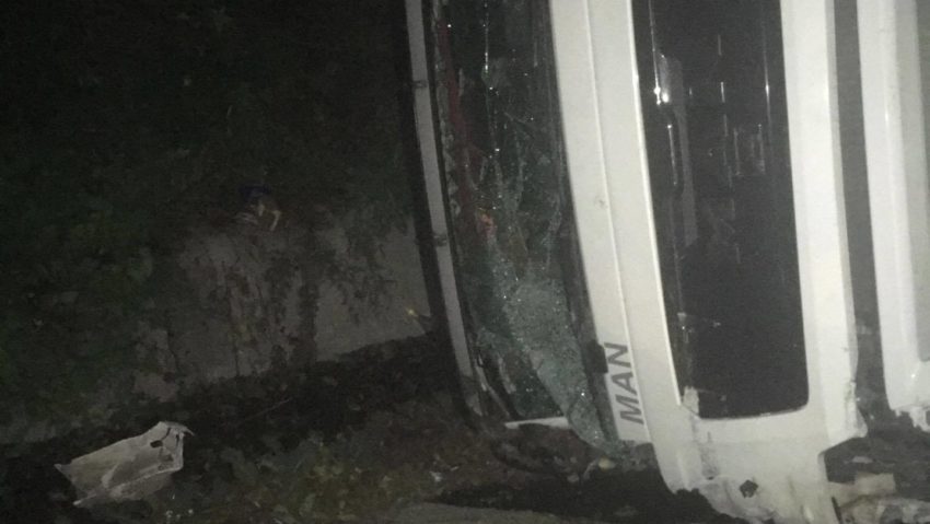 [FOTO] Accident pe DN 6 în apropiere de Domaşnea. Viteza bat-o vina!