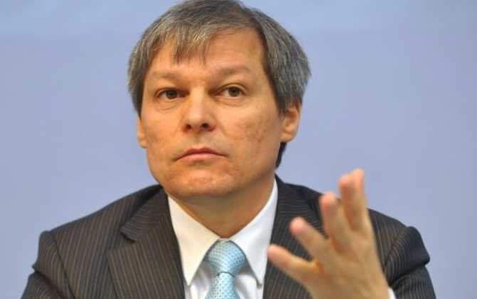 Premierul Dacian Cioloș fără argumente pentru a ataca legea celor 102 taxe nefiscale, inclusiv taxa radio-tv