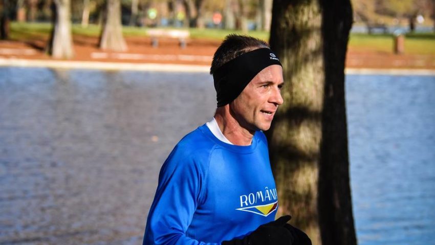 Ultramaratonistul Florin Ioniță, după 31 de ore, a încheiat Sparthatlonul