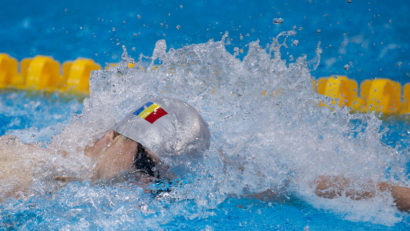 Robert Glință, în finala probei de 100 m spate la Mondialele în bazin scurt, cu nou record național