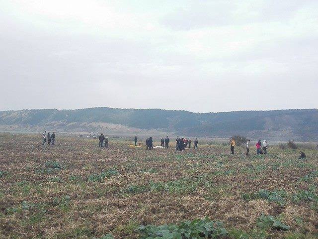 Un paraşutist în vârstă de 27 de ani a murit după ce a căzut de la 3.000 de metri. El avea 400 de salturi la activ