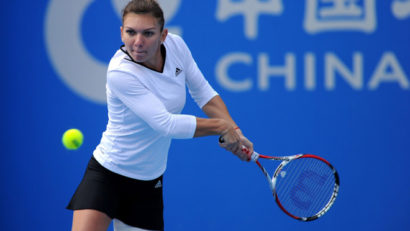 Simona Halep a fost eliminată de chinezoaica Shuai Zhang în optimi la Beijing