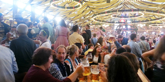 Se apropie ”Oktoberfest” la Novi Sad