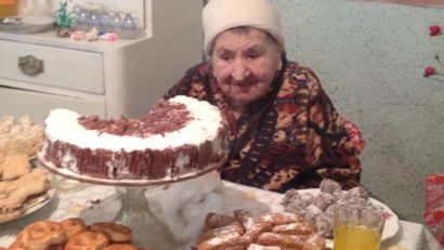 [FOTO] Cea mai în vârstă bunicuţă din Reşiţa are 104 ani. La mulţi şi sănătoşi ani, Barbara Massai!