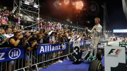 Germanul Nico Rosberg, campion mondial de Formula 1 în premieră