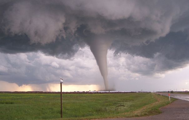 O nouă tragedie naturală în Italia.Cel puţin doi morţi şi mai mulţi răniţi în urma unor tornade