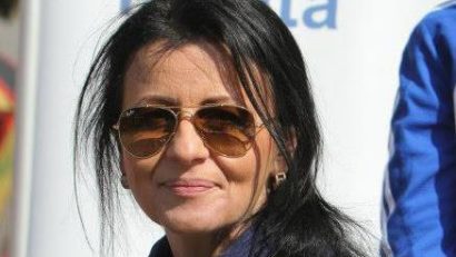 Invitatul emisiunii „Despre ele”este managerul Radio Reșița, Laura Sgaverdea