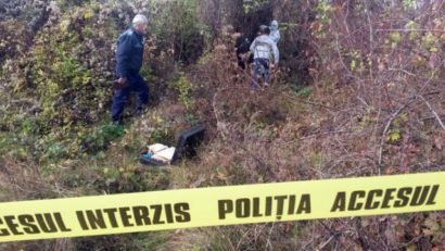 Un bărbat a fost găsit spânzurat într-o pădure din vestul ţării