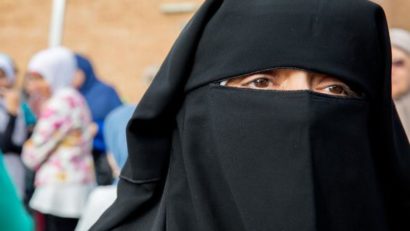 Austria interzice vălul islamic în public