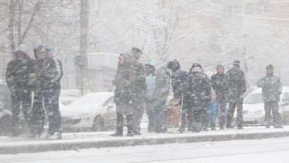 Viscol, ninsori şi polei în toată ţara