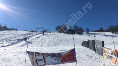 [FOTO] Concurs de schi pe Semenic. Cupa „Prietenii Munților” vă așteaptă pe Pârtia Goznuța