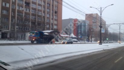 [FOTO] Ninge fără încetare în Reșița. Situația este însă sub control!