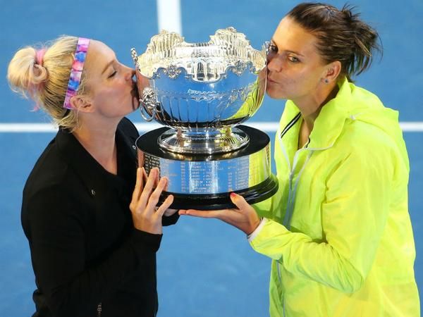 Safarova și Mattek-Sands au cucerit trofeul la dublu feminin