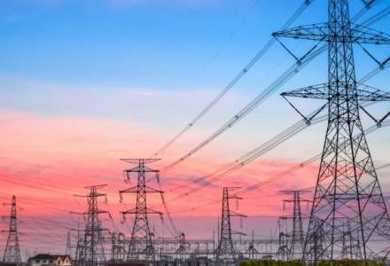 Transelectrica estimează pentru această seară cel mai mare consum de electricitate din ultimii 17 ani