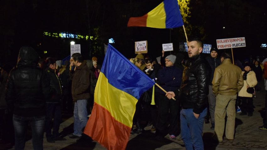 Protest mut, astăzi, în Piaţa Victoriei!