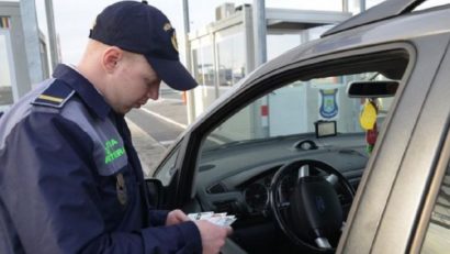 Trafic dublu la intrare în ţară, la graniţa cu Ungaria. 43.800 de persoane şi 18.300 de mijloace de transport în doar 24 ore