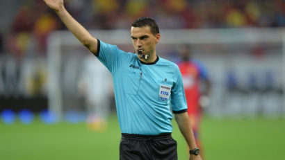 Ovidiu Haţegan va arbitra luni primul său meci la EURO