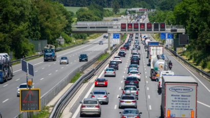 Germania impune taxe de autostradă pentru cetăţenii străini