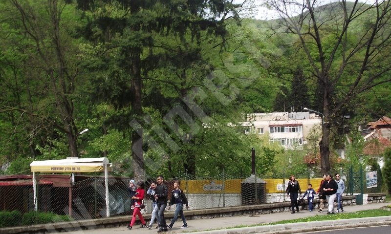 [FOTO] Turiștii au ales să petreacă Paștele în stațiunea Băile Herculane