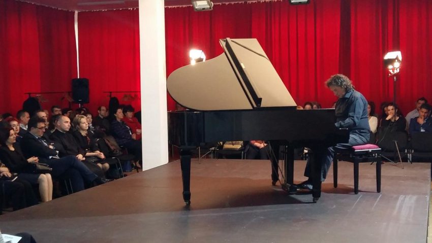 Turneul Pianul Călător – recital sold out la Sala Radio