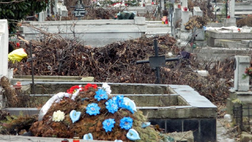 [AUDIO] Cimitir nou la Băile Herculane. Administraţia locală a identificat un teren în zona Pecinişca