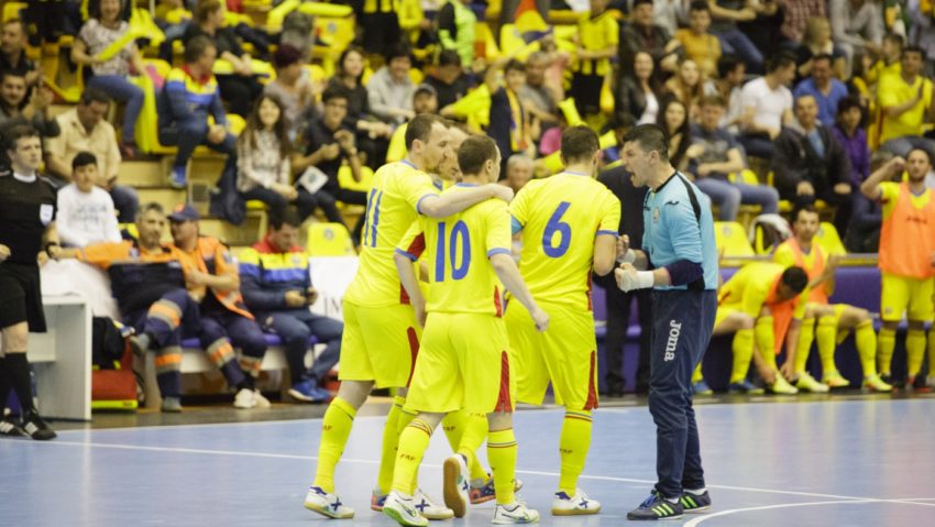 Meci spectaculos pentru naţionala de futsal a României, cu egalare în ultima secundă de joc