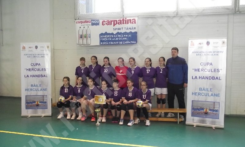 [FOTO] Handbalul- ca la el acasă la Cupa Hercules