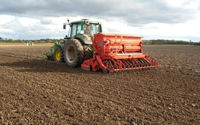 Campania agricolă de primăvară, pe final, în Caraş-Severin