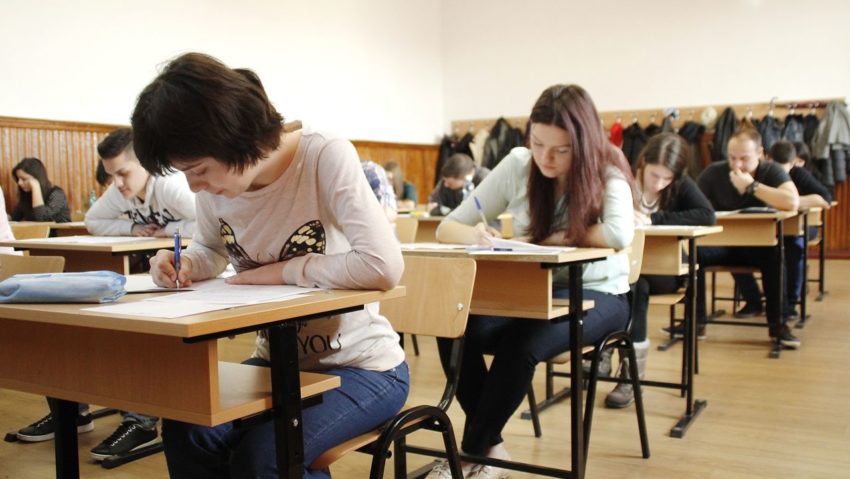 Începe Bacalaureatul 2022 – sesiunea de toamnă. Peste 550 de elevi din Caraş-Severin vor susţine examenul