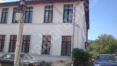 Epoca transformărilor la Gărâna. Primăria Brebu Nou promovează turismul: modernizează clădirea fostei şcoli şi căminul cultural