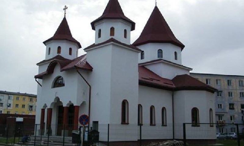 Nou hram la Biserica ”Pogorârea Sfântului Duh” din Reşiţa