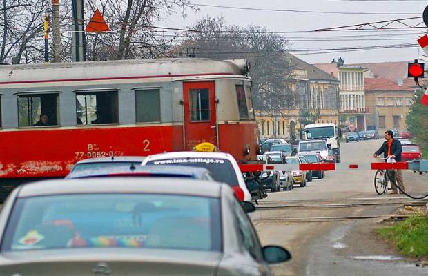 Pasarela CFR de la gara din Lugoj va fi reabilitată de administraţia locală