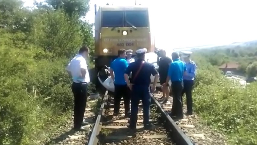 [FOTO-VIDEO] Traficul feroviar este blocat în județul Mehedinţi