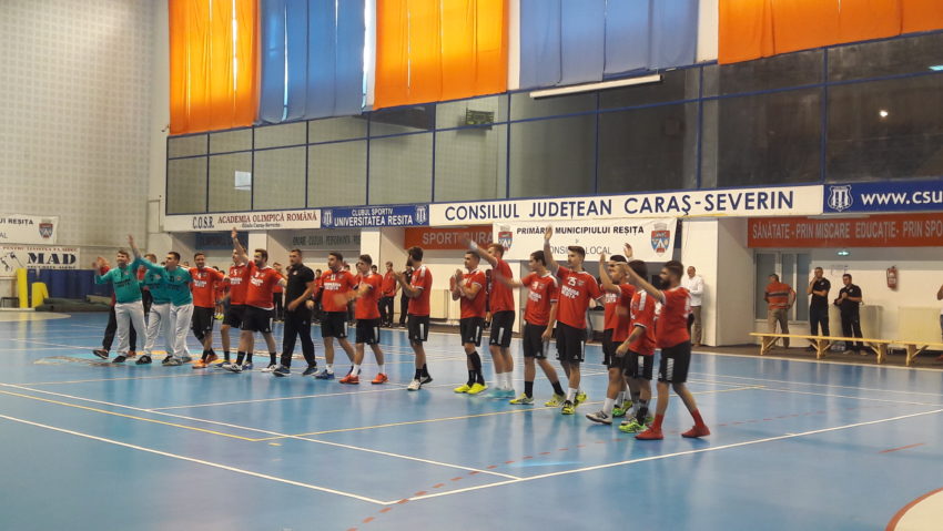 [VIDEO-FOTO] Renaşte handbalul reşiţean cu 4 echipe la CSM Şcolar Reşiţa