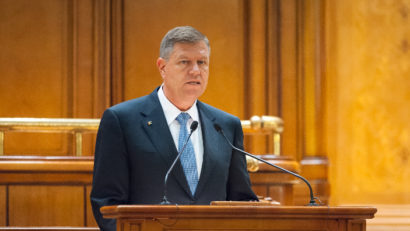 Președintele Iohannis a promulgat legea care elimină pensiile speciale ale parlamentarilor