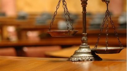 Organizaţiile studenţeşti cer consultare publică privind legile justiţiei