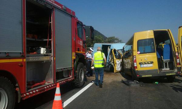 Accident grav de circulație pe DN 66 A soldat cu 13 răniți. A fost activat Planul Roșu