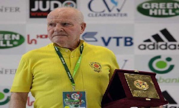 Pionierul judo-ului în România, Mihai Botez, va avea un bust la Arad