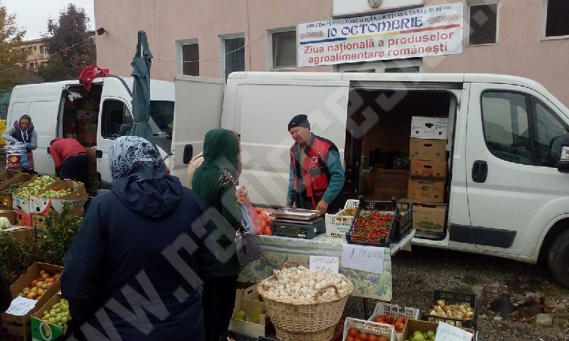 [FOTO] Produsele agroalimentare româneşti la mare căutare în pieţe: Roade pe „măsura” buzunarelor