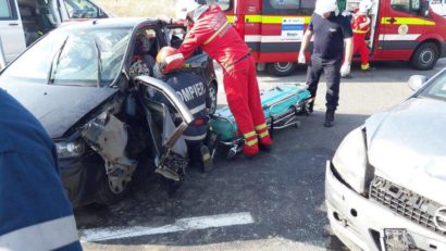 [FOTO] Accident cu 5 victime lângă Timişoara