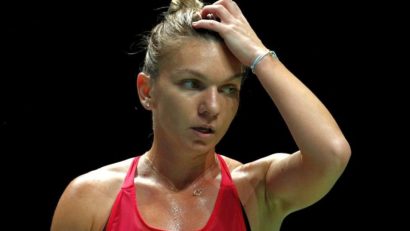 Simona Halep, învinsă de Caroline Wozniacki la Turneul Campioanelor