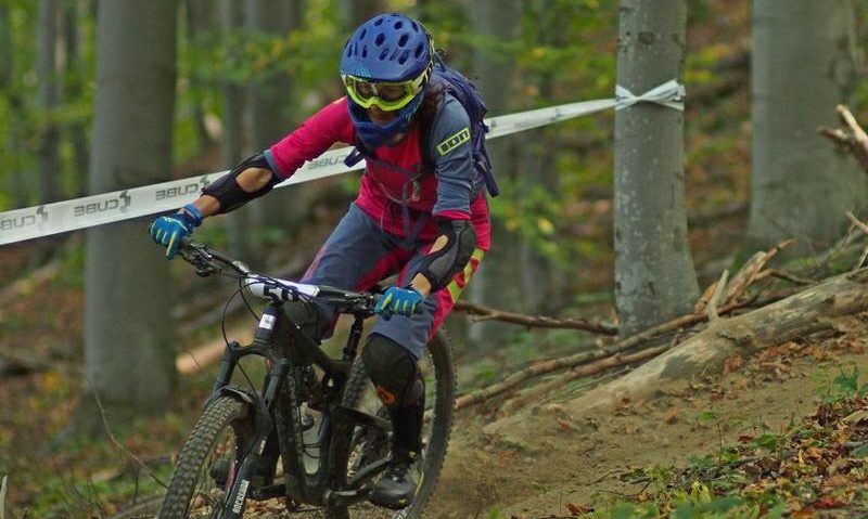 [FOTO] Aventură şi adrenalină la concursul internaţional de mountainbike Metal Enduro 2017