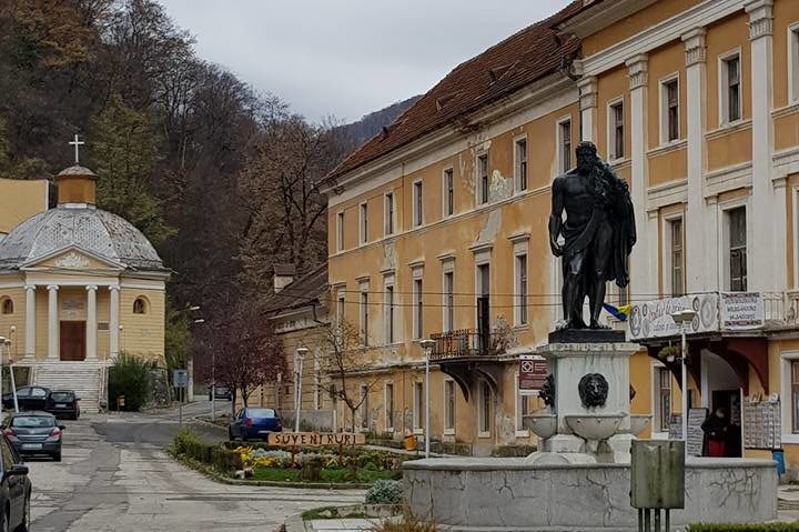 Imaginea staţiunii Băile Herculane începe încet-încet să se schimbe prin accesarea de fonduri europene