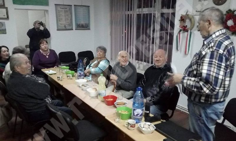 [FOTO] Două într-una la maghiari: Ziua Limbii maghiare şi ziua diasporei marcate festiv la Reşiţa