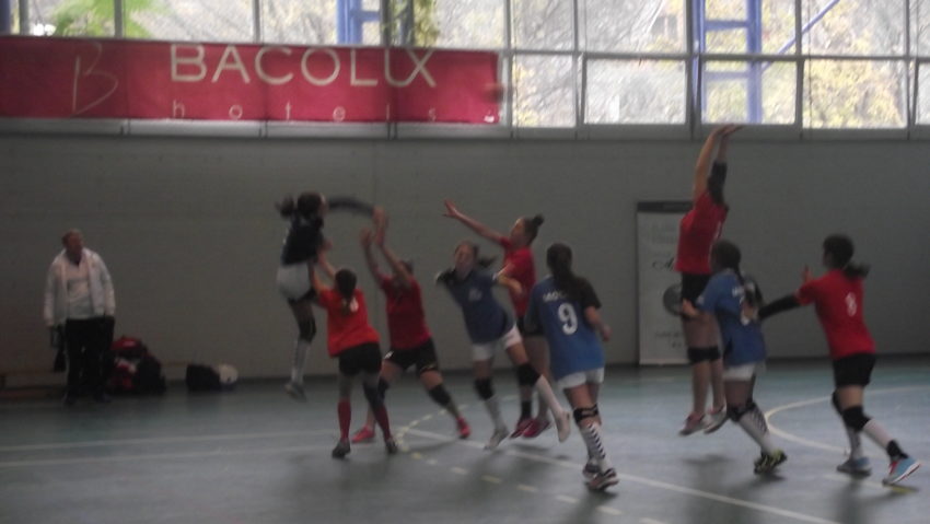 Succes reșițean în derby-ul cărășean la handbal – junioare III, pe Valea Cernei!