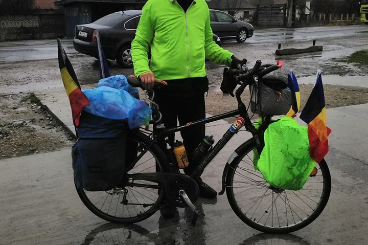 [FOTO] Cicloturistul Ștefan Hodi, pentru a 15-a oară spre Alba Iulia