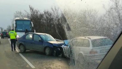 Patru copii și doi adulți răniți într-un accident pe Dealul Dăii, în această dimineață