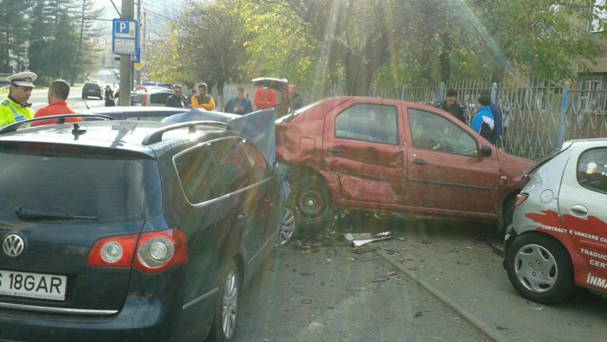 Accident rutier în fața Inspectoratului Județean de Poliție Caraș-Severin