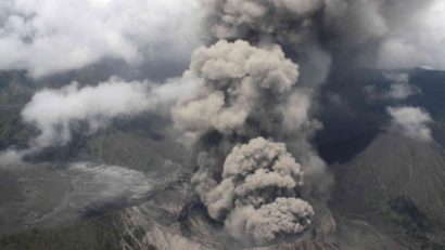 Avertizare MAE: Vulcanul Agung din Bali a erupt!